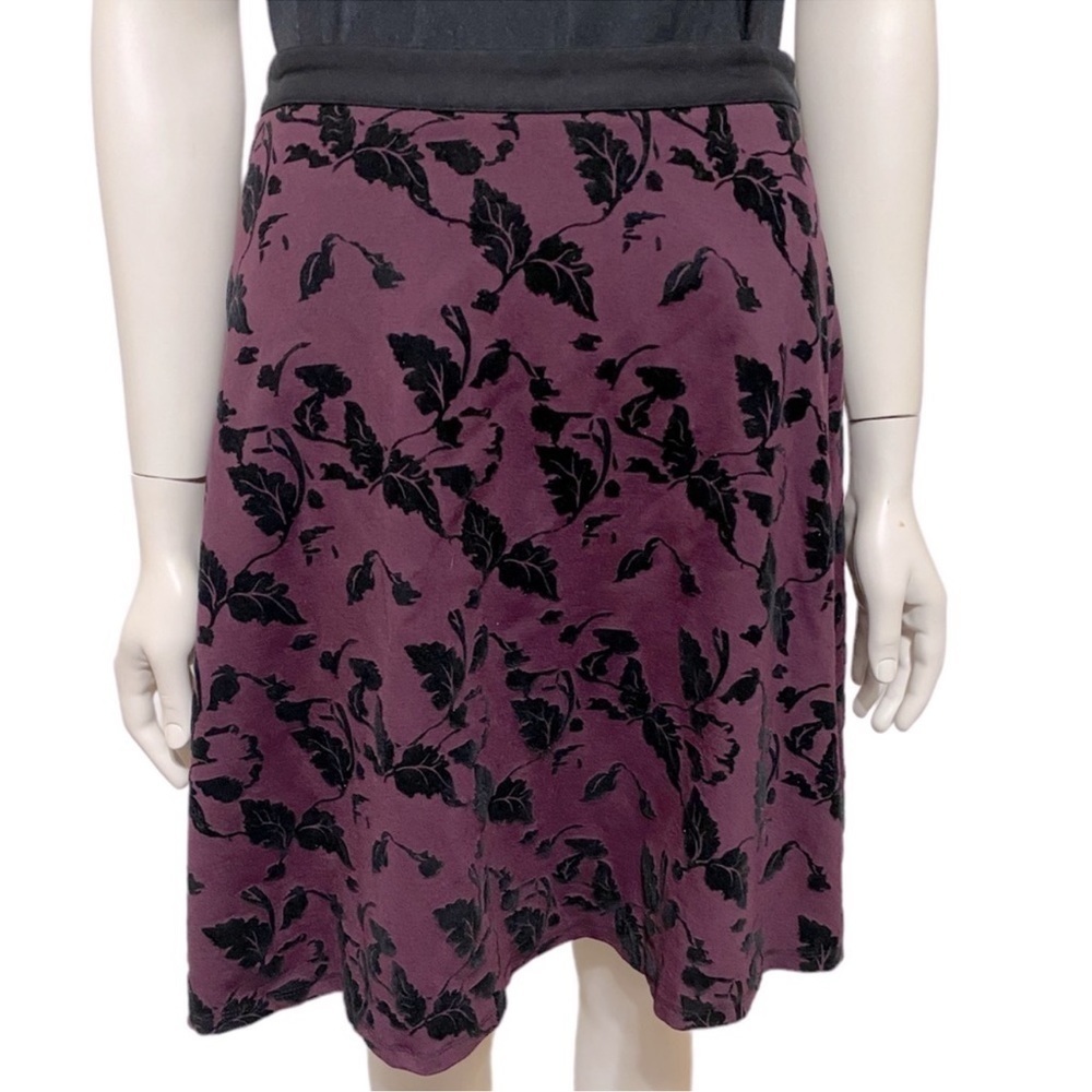 Carmen Marc Valvo Purple Black Velvet Leaf Fall Winter Party Skirts Size 6